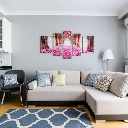 Sunset Joli Bord * وارسو